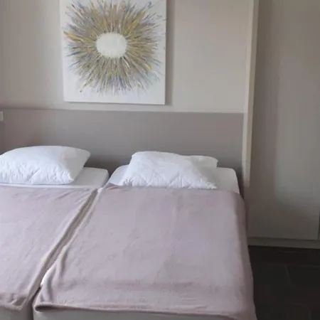 Residentie 7 아파트 *